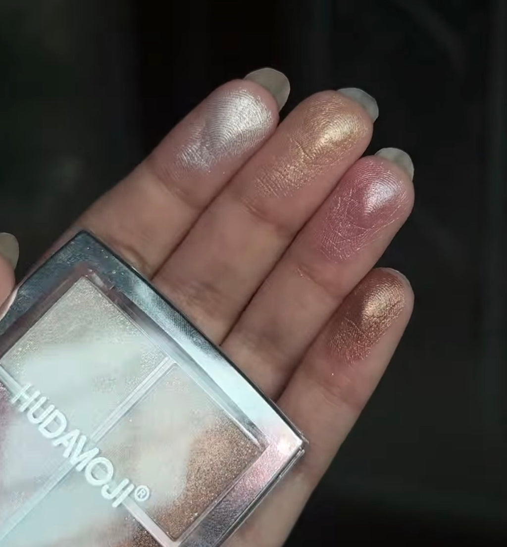 Hudamoji 4 in 1 Highlighter pallate
