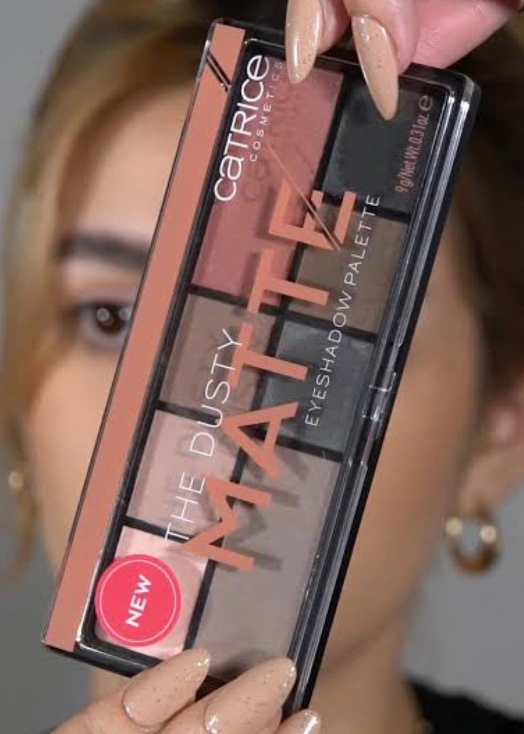 Catrice dusty Matte eyeshadow pallate