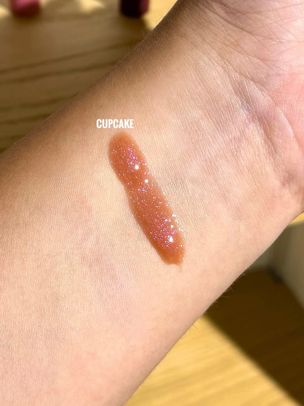 MUA shimmer lip peptide | Shade cupcake