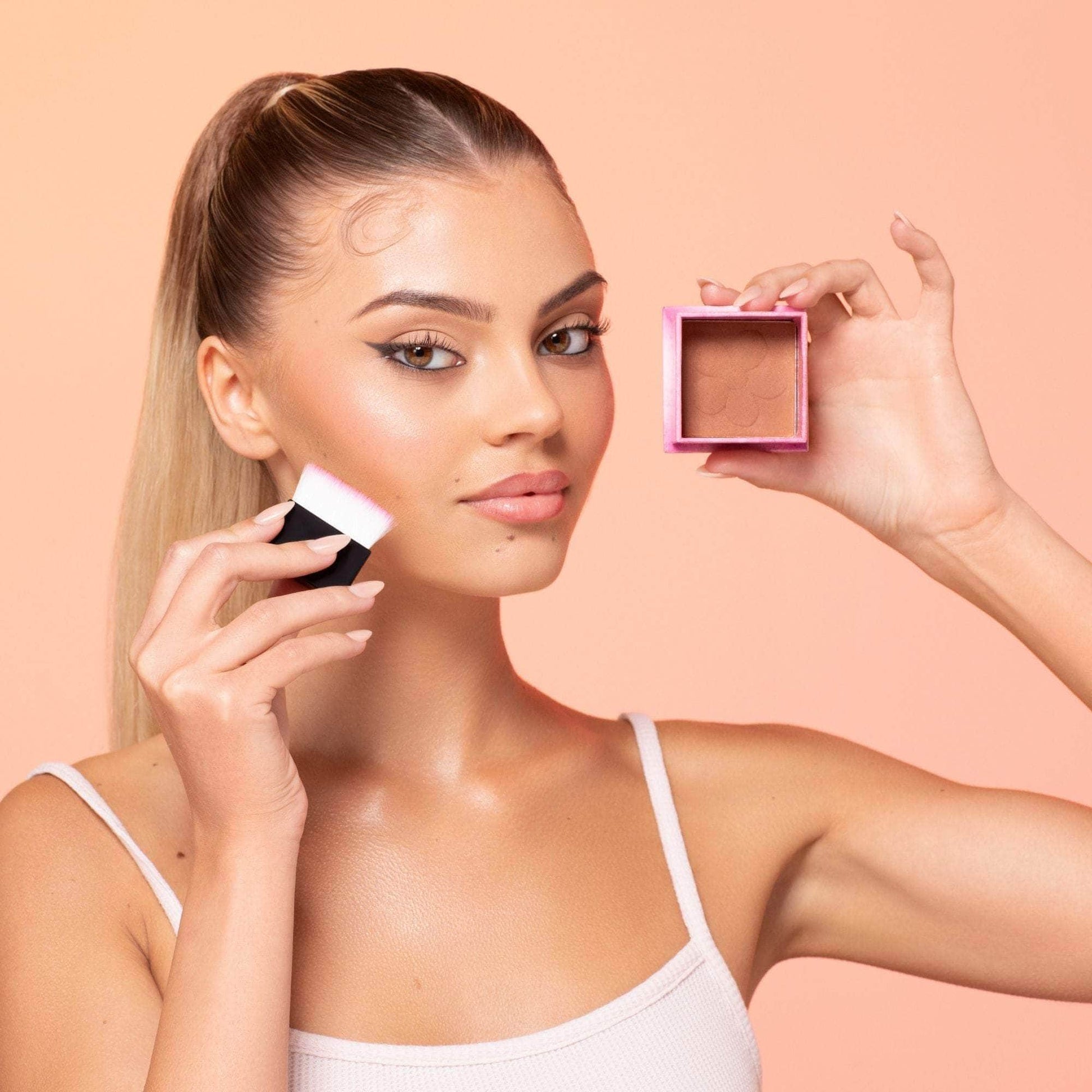 W7 Honolulu powder Contour
