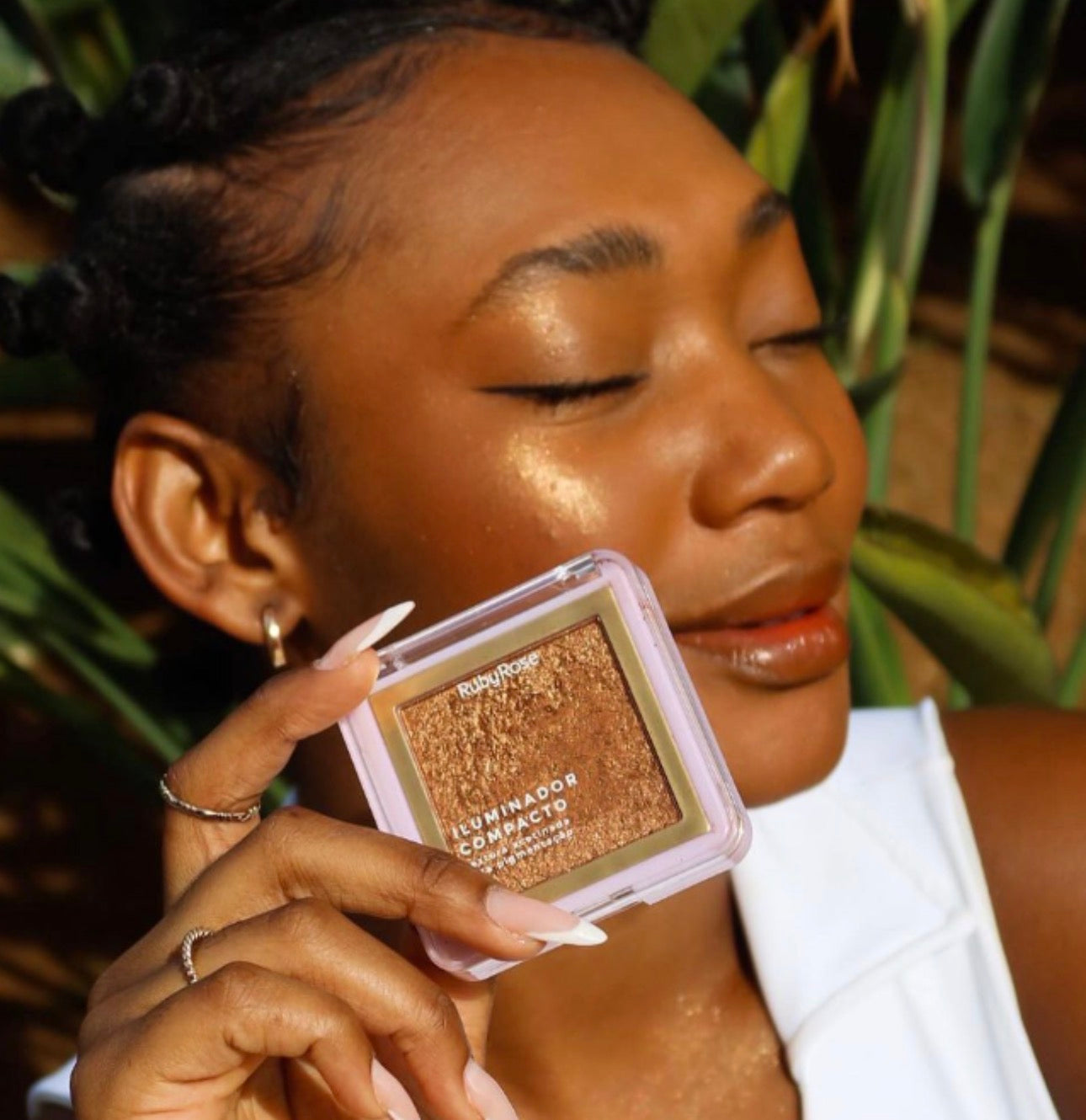 Ruby Rose gold Highlighter